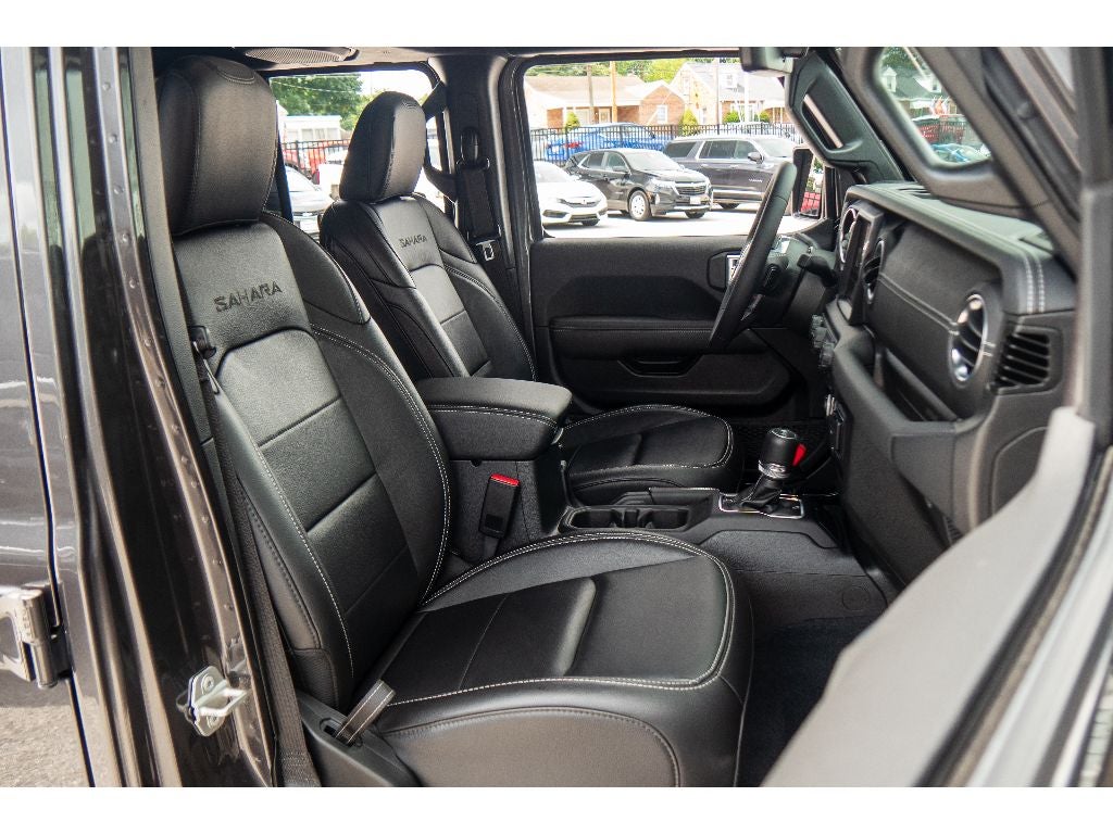 2023 Jeep Wrangler 4-Door Sahara 4x4