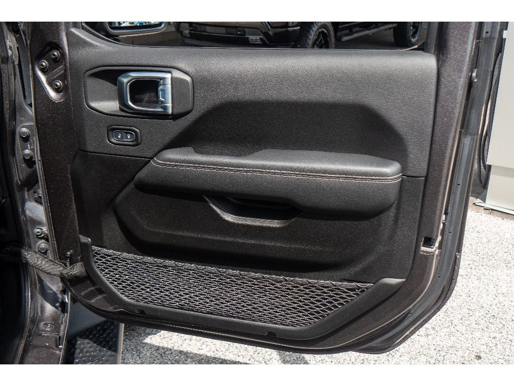 2023 Jeep Wrangler 4-Door Sahara 4x4