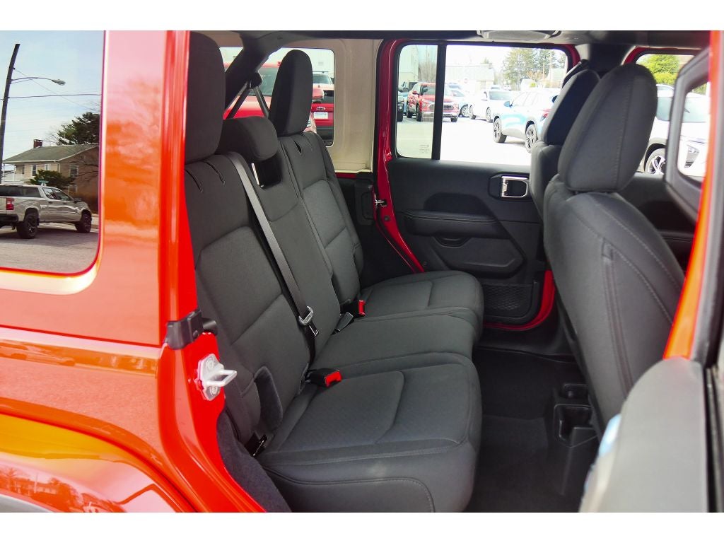 2022 Jeep Wrangler Unlimited Sahara