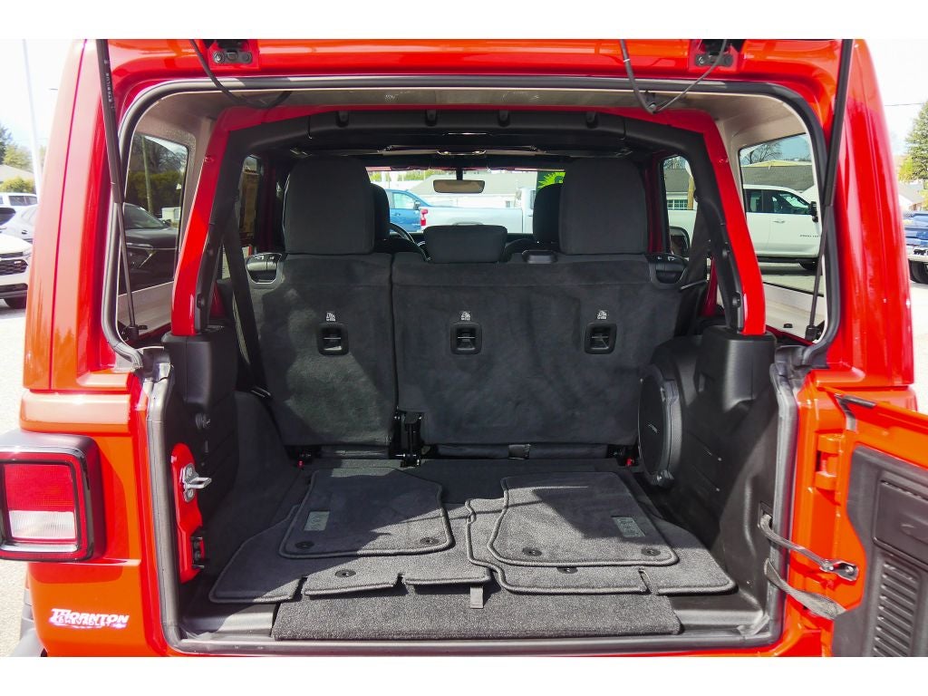 2022 Jeep Wrangler Unlimited Sahara