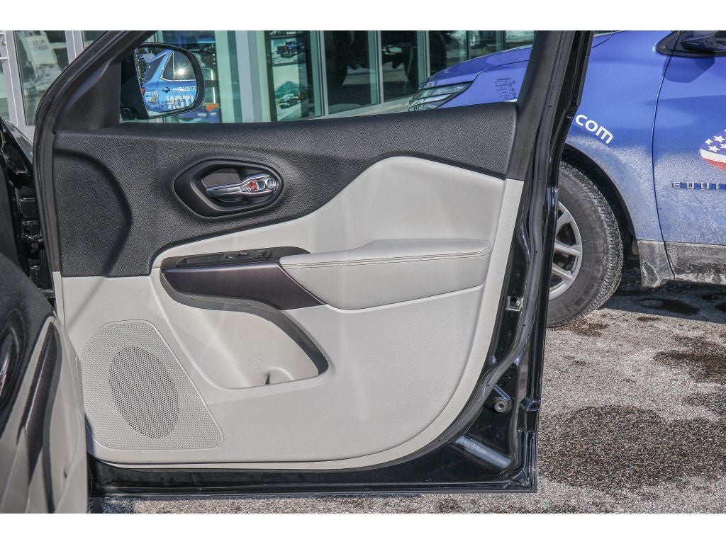 2022 Jeep Cherokee Latitude Lux 4x4