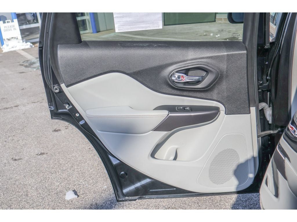 2022 Jeep Cherokee Latitude Lux 4x4