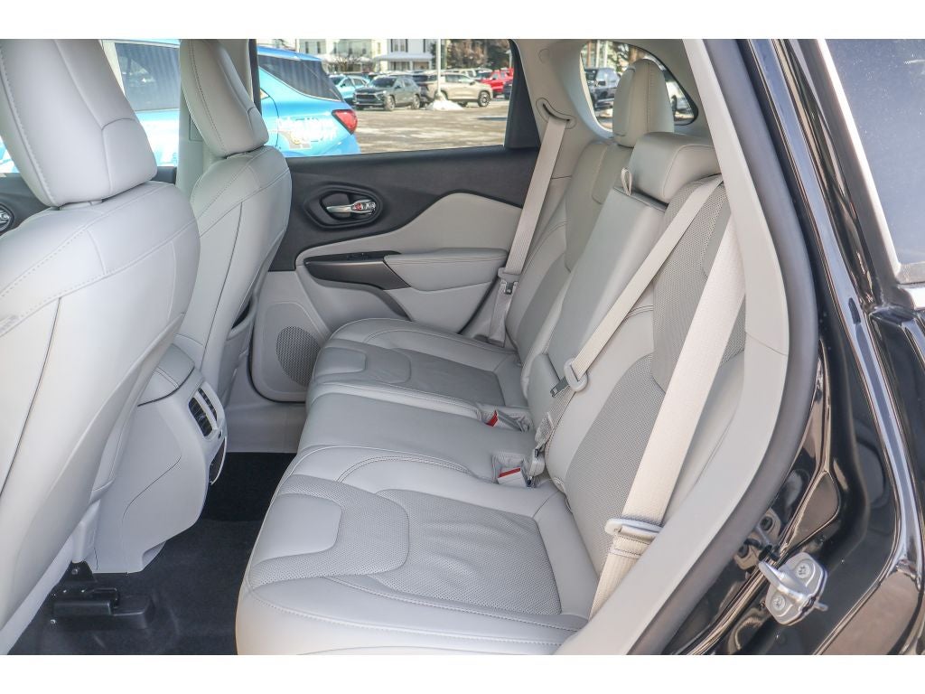 2022 Jeep Cherokee Latitude Lux 4x4