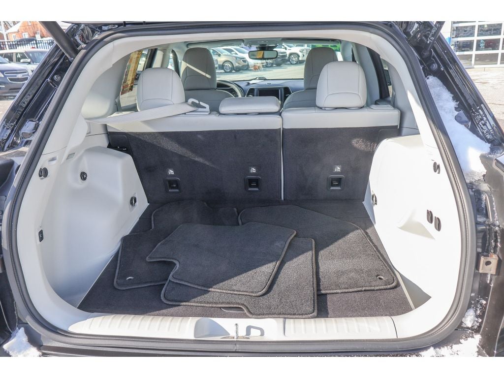 2022 Jeep Cherokee Latitude Lux 4x4