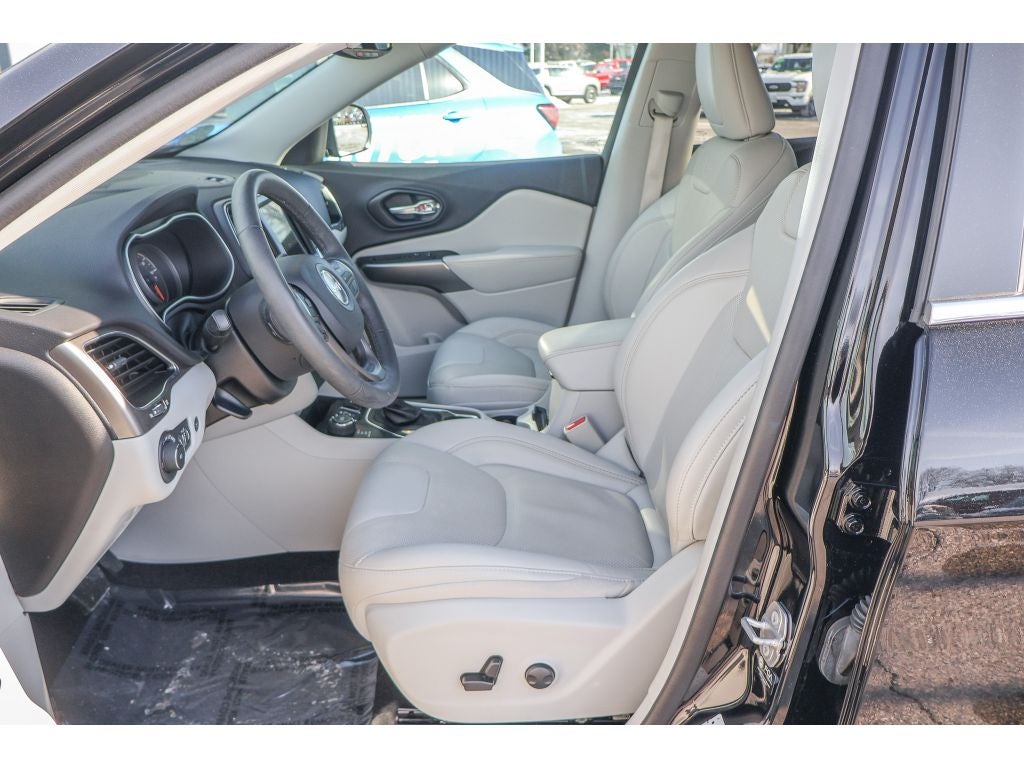 2022 Jeep Cherokee Latitude Lux 4x4