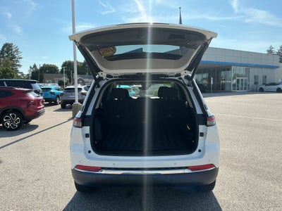 2023 Jeep Grand Cherokee Laredo 4x4