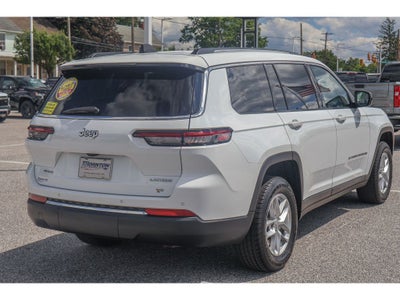 2023 Jeep Grand Cherokee L Laredo 4x4