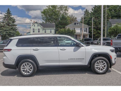 2023 Jeep Grand Cherokee L Laredo 4x4