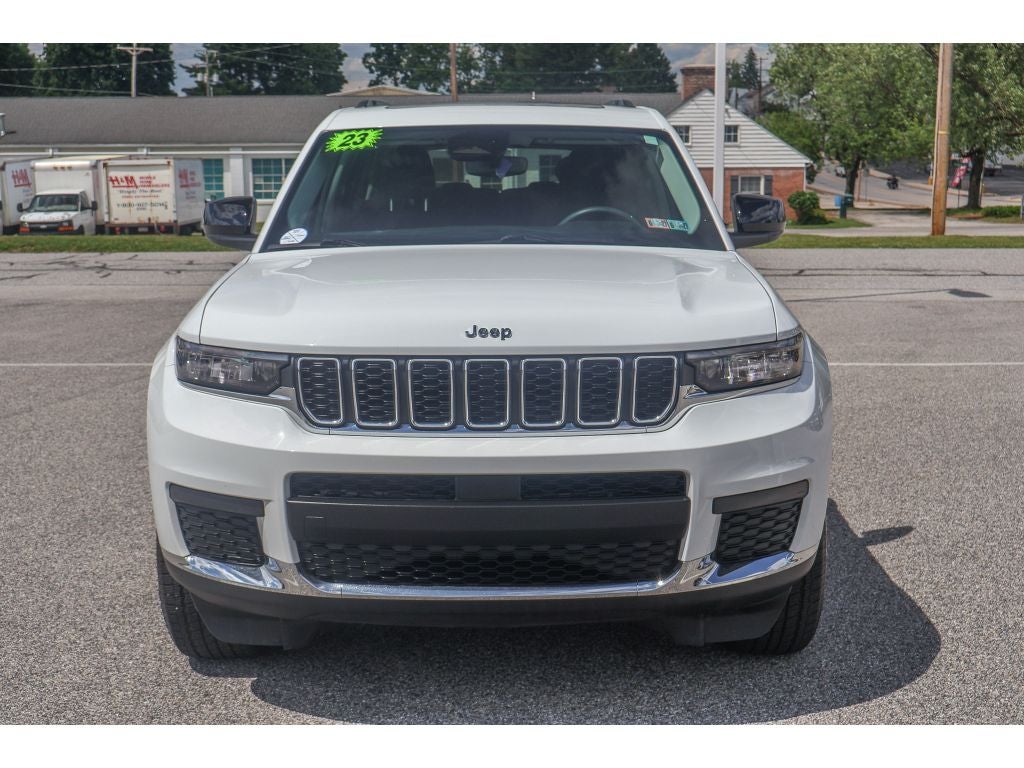 2023 Jeep Grand Cherokee L Laredo 4x4