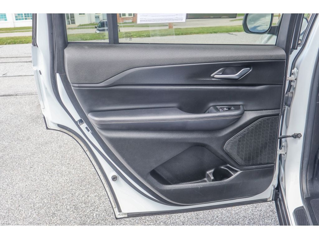2023 Jeep Grand Cherokee L Laredo 4x4
