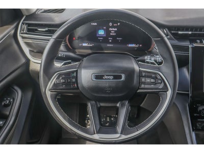 2023 Jeep Grand Cherokee L Laredo 4x4