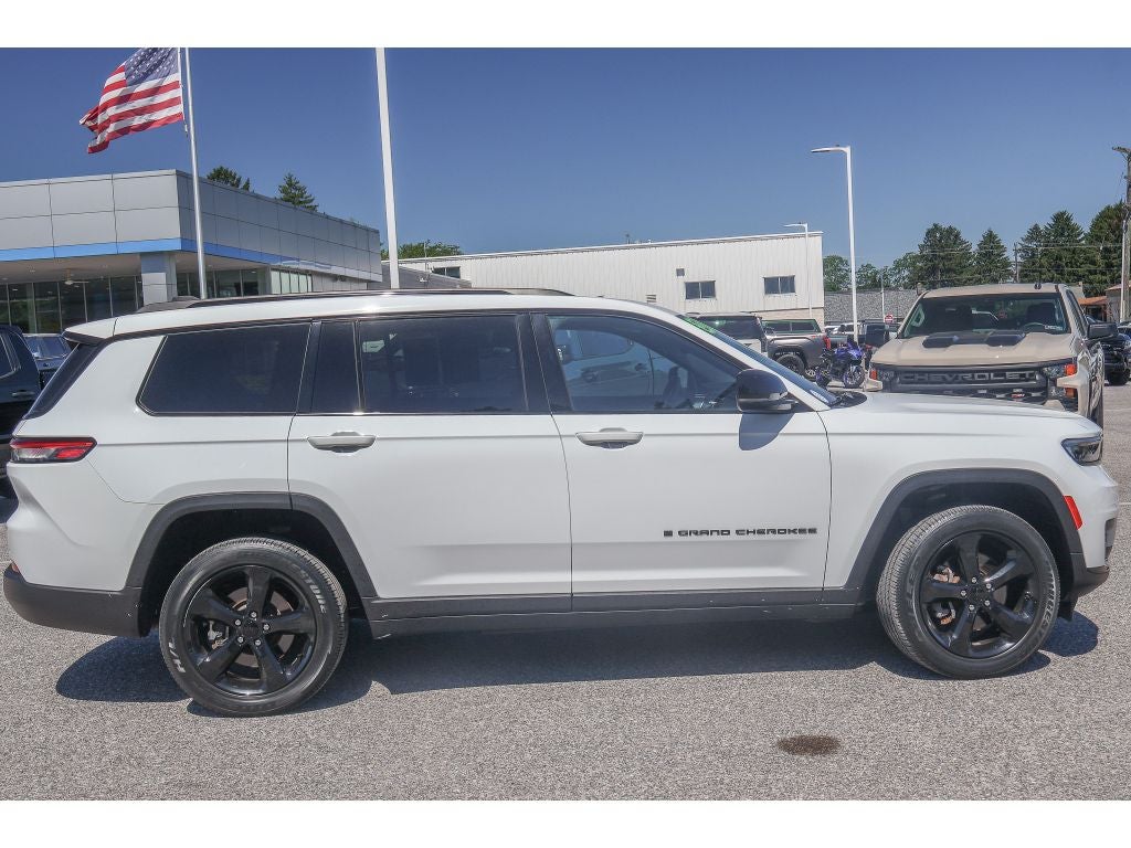 2023 Jeep Grand Cherokee L Altitude 4x4