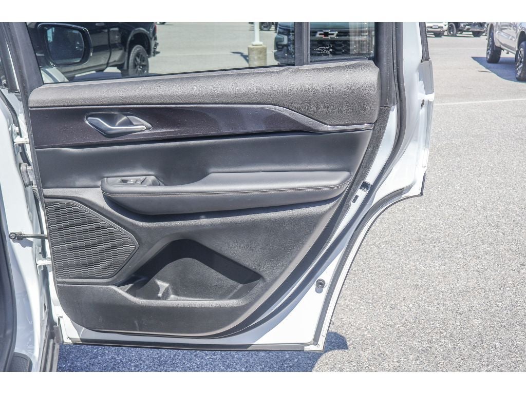 2023 Jeep Grand Cherokee L Altitude 4x4