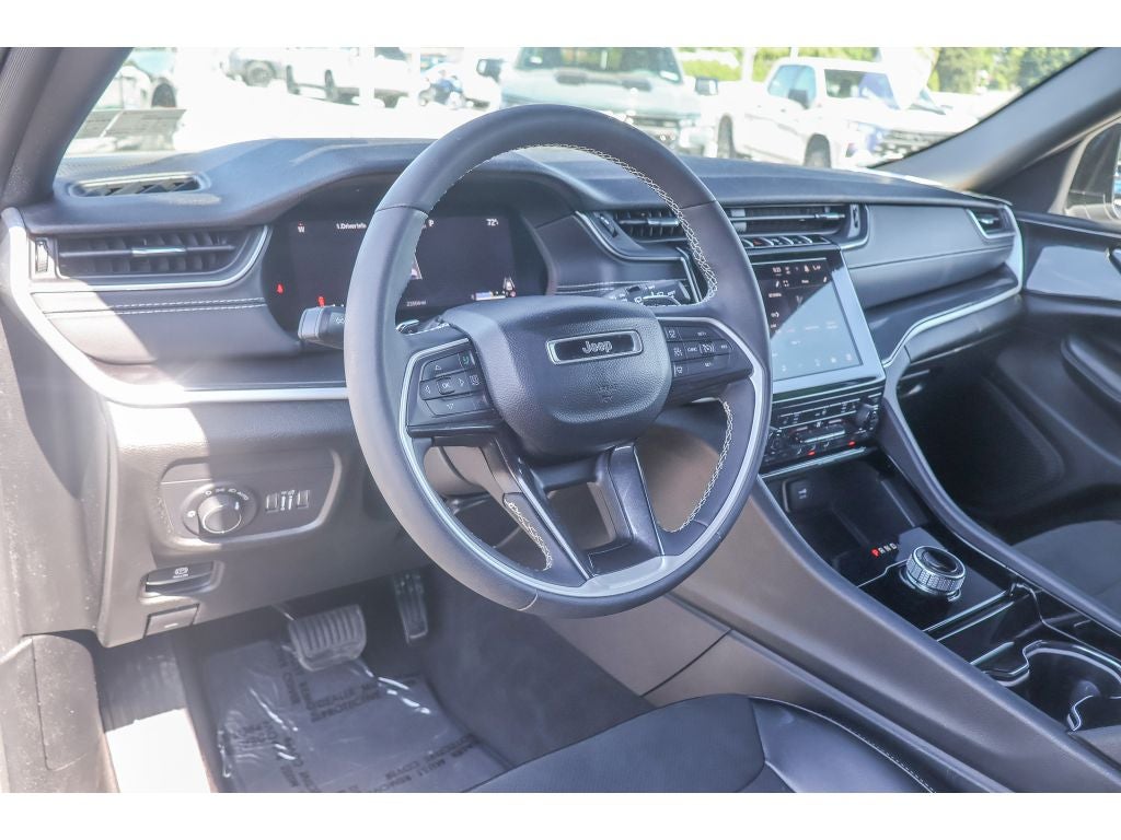 2023 Jeep Grand Cherokee L Altitude 4x4