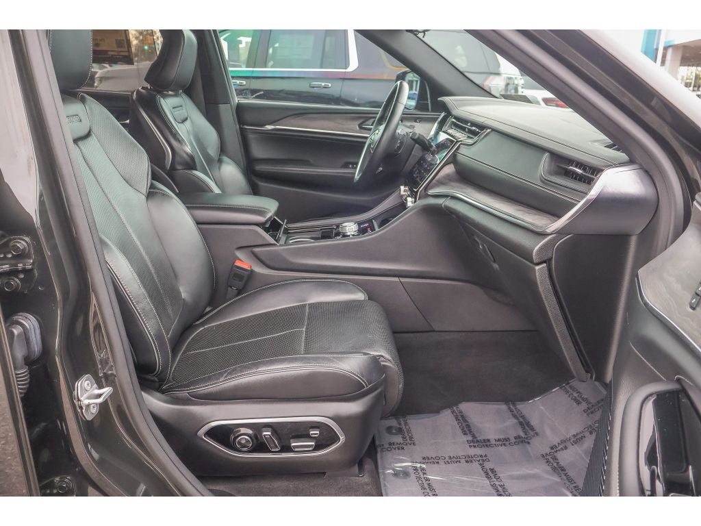 2022 Jeep Grand Cherokee L Overland 4x4