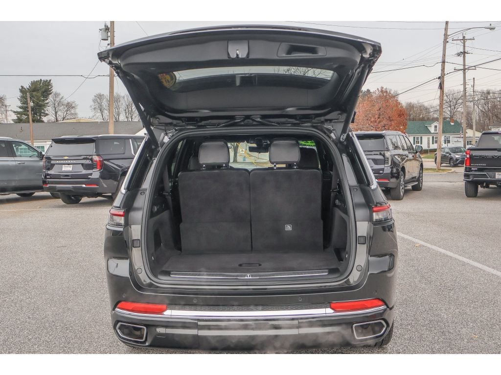 2022 Jeep Grand Cherokee L Overland 4x4