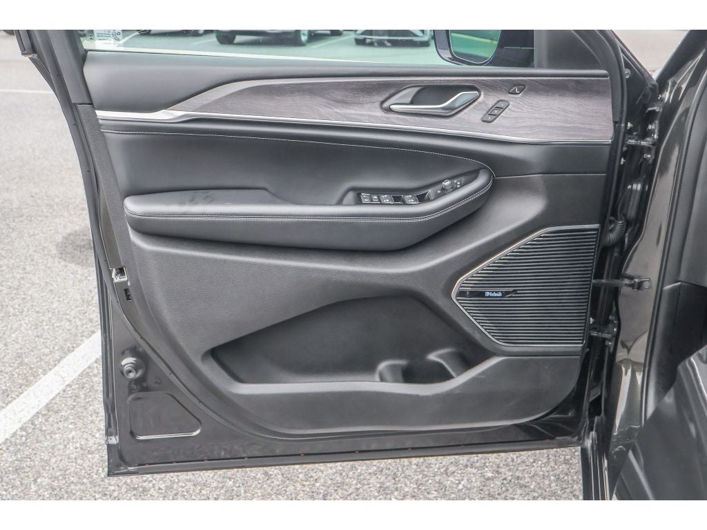 2022 Jeep Grand Cherokee L Overland 4x4