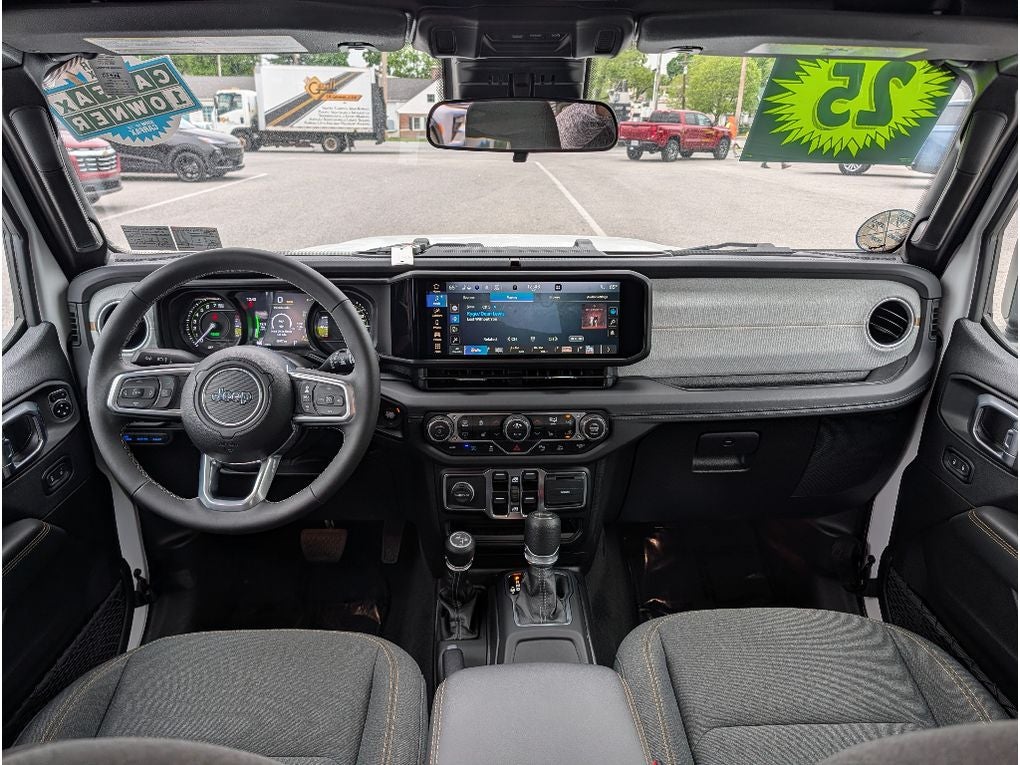 2025 Jeep Wrangler 4xe Sahara