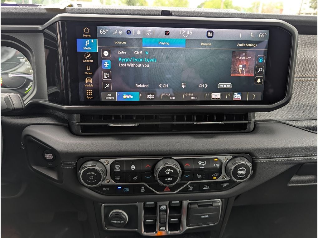 2025 Jeep Wrangler 4xe Sahara