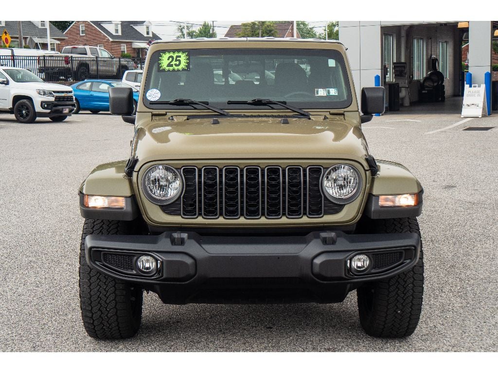 2025 Jeep Gladiator Nighthawk