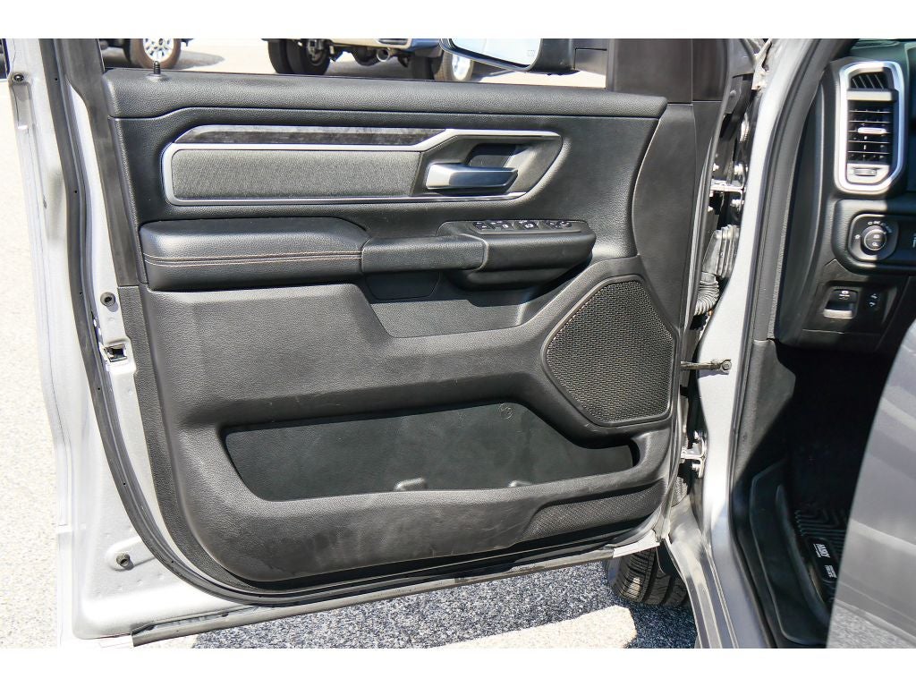 2021 RAM 1500 Big Horn Quad Cab 4x4 6'4" Box