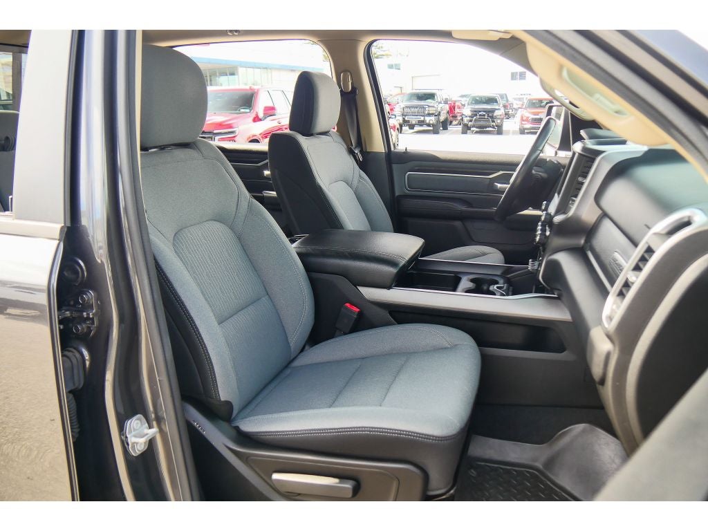 2019 RAM 1500 Big Horn/Lone Star Crew Cab 4x4 5'7" Box