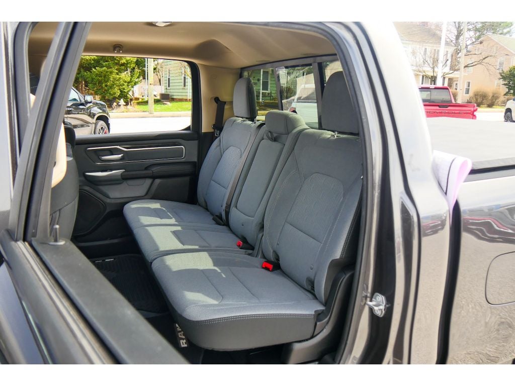 2019 RAM 1500 Big Horn/Lone Star Crew Cab 4x4 5'7" Box