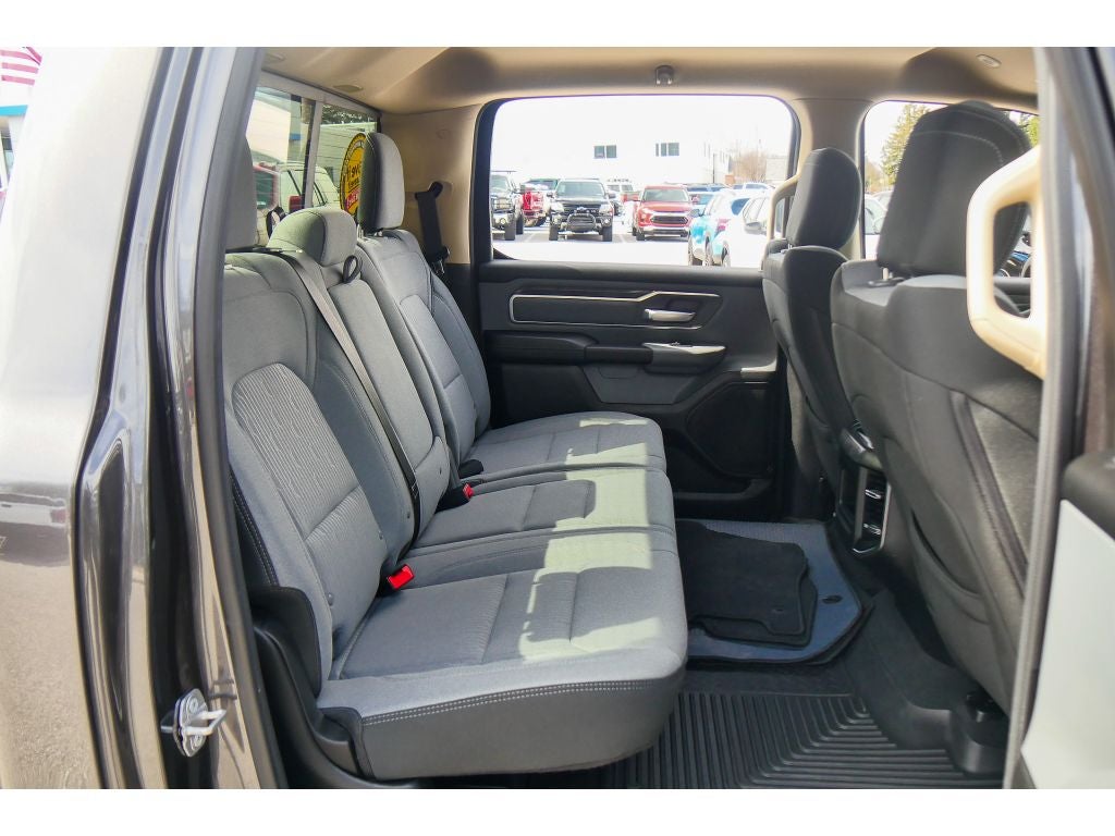 2019 RAM 1500 Big Horn/Lone Star Crew Cab 4x4 5'7" Box