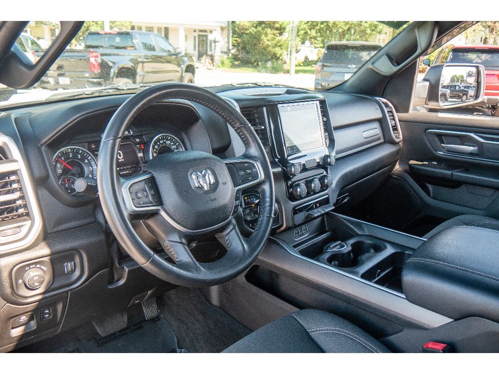 2022 RAM 1500 Big Horn Crew Cab 4x4 5'7" Box