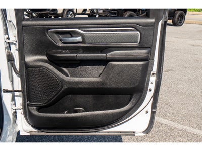 2022 RAM 1500 Big Horn Crew Cab 4x4 5'7" Box