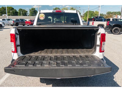 2022 RAM 1500 Big Horn Crew Cab 4x4 5'7" Box