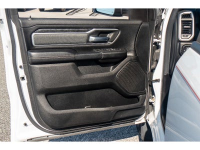 2022 RAM 1500 Big Horn Crew Cab 4x4 5'7" Box
