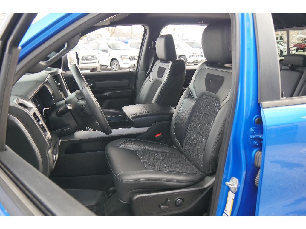 2023 RAM 1500 Big Horn Crew Cab 4x4 5'7" Box