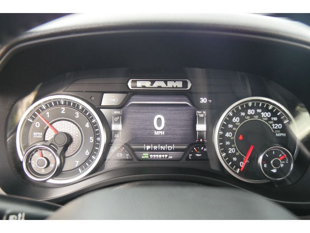 2023 RAM 1500 Big Horn Crew Cab 4x4 5'7" Box