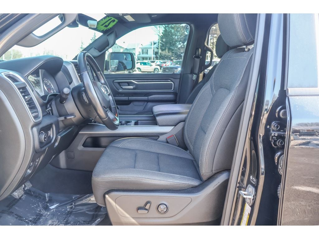 2021 RAM 1500 Big Horn Crew Cab 4x4 5'7" Box