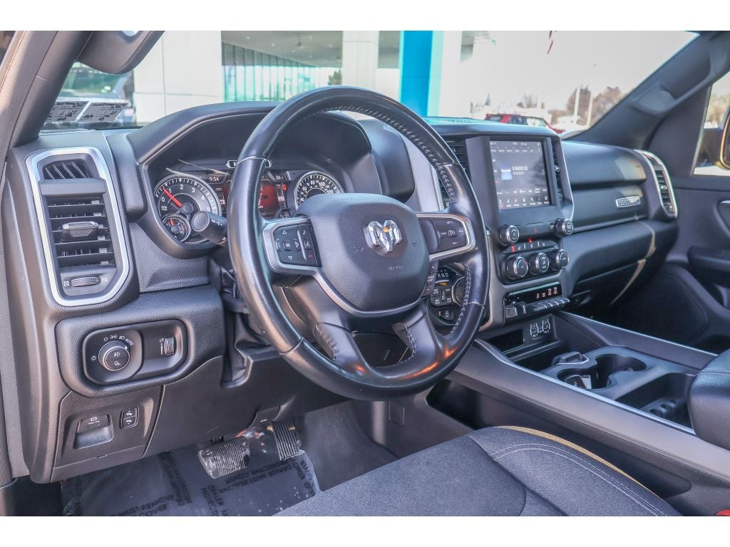 2021 RAM 1500 Big Horn Crew Cab 4x4 5'7" Box