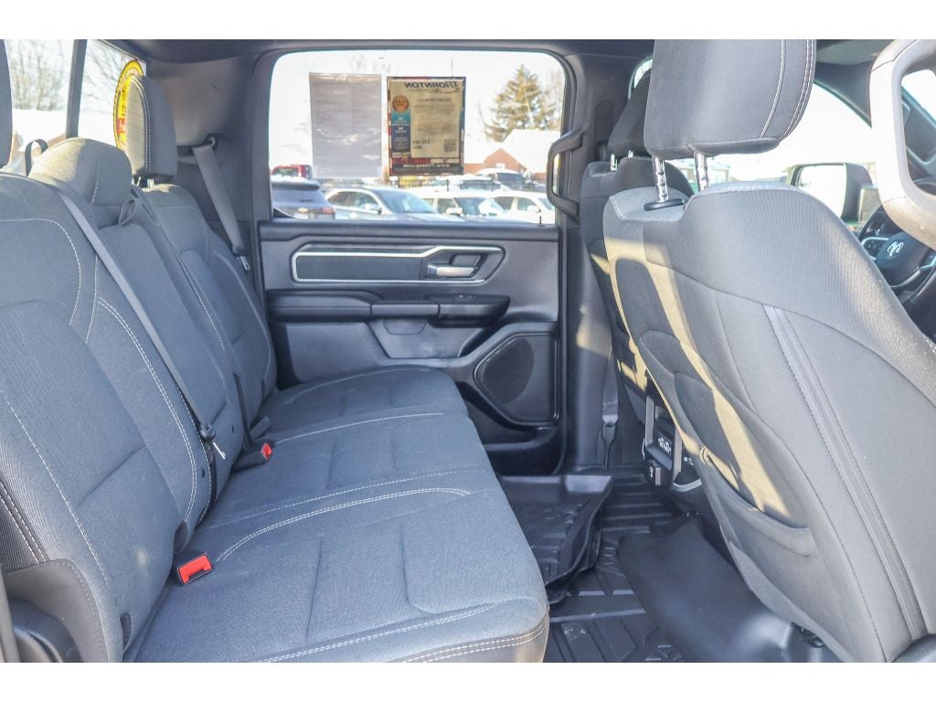 2021 RAM 1500 Big Horn Crew Cab 4x4 5'7" Box