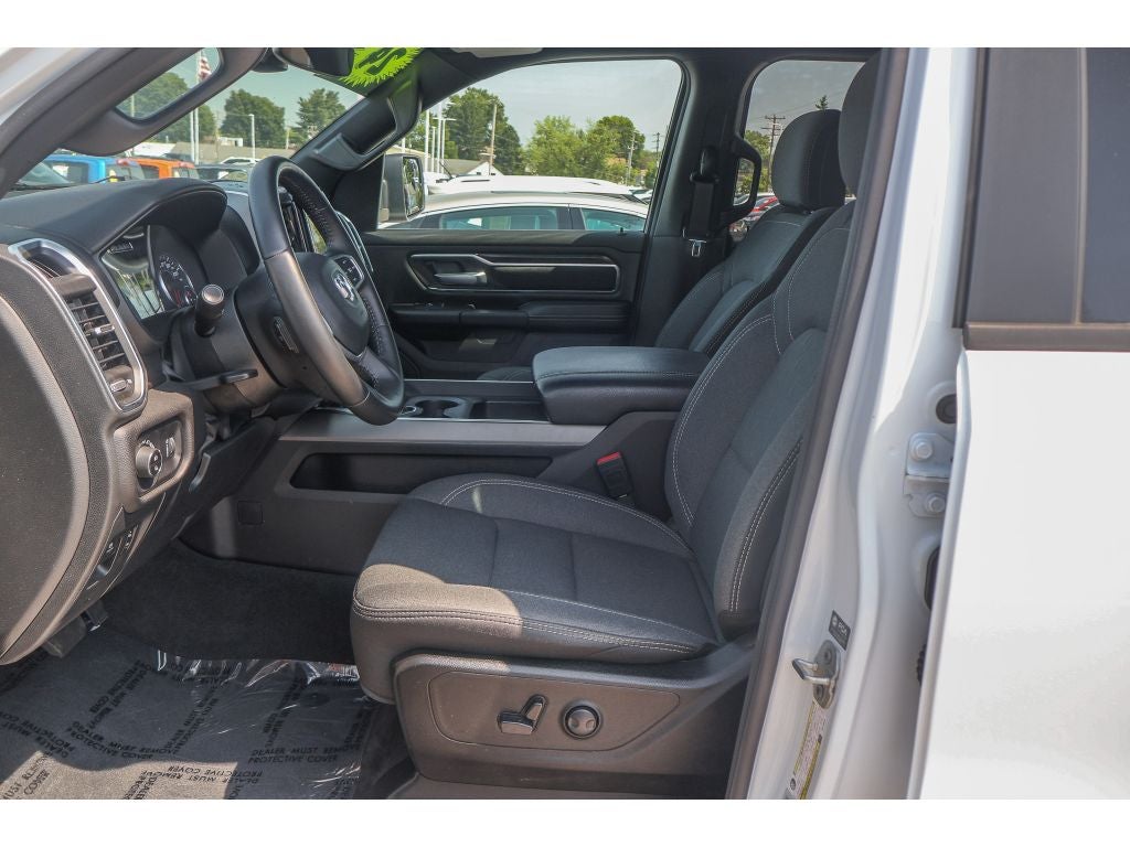2024 RAM 1500 Big Horn Crew Cab 4x4 5'7" Box