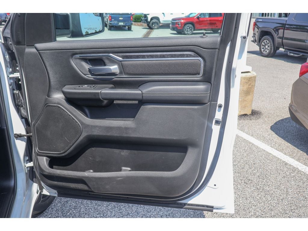 2024 RAM 1500 Big Horn Crew Cab 4x4 5'7" Box