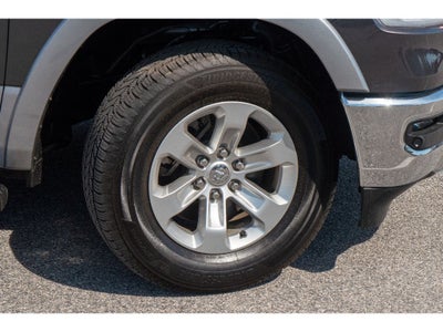 2020 RAM 1500 Laramie Crew Cab 4x4 5'7" Box