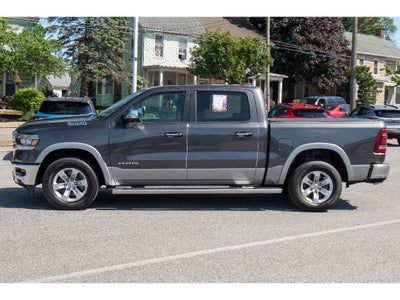 2020 RAM 1500 Laramie Crew Cab 4x4 5'7" Box