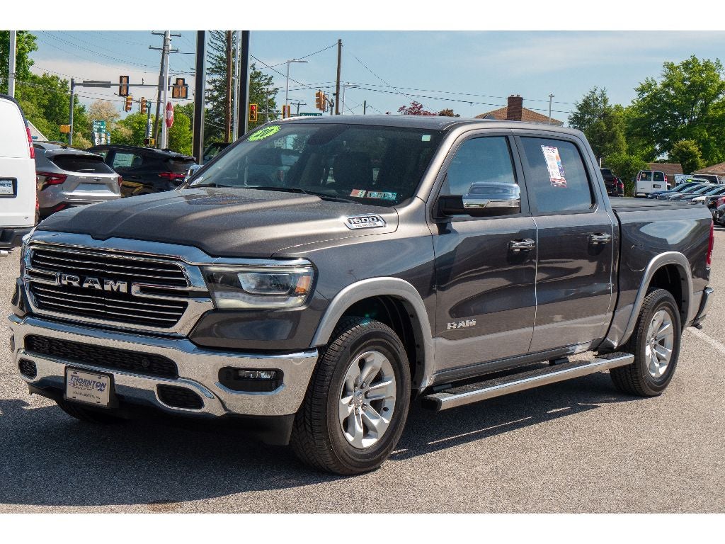 2020 RAM 1500 Laramie Crew Cab 4x4 5'7" Box