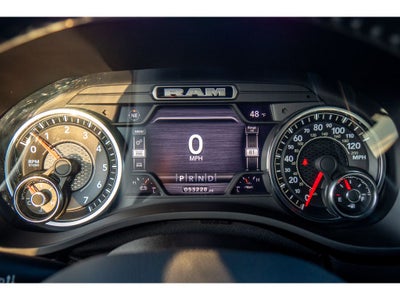 2022 RAM 1500 Laramie Crew Cab 4x4 5'7" Box