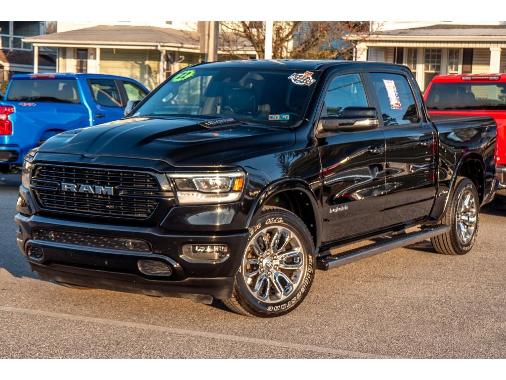 2022 RAM 1500 Laramie Crew Cab 4x4 5'7" Box