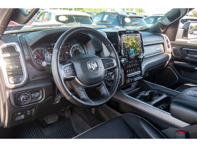 2020 RAM 1500 Laramie Crew Cab 4x4 5'7" Box