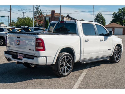 2020 RAM 1500 Laramie Crew Cab 4x4 5'7" Box