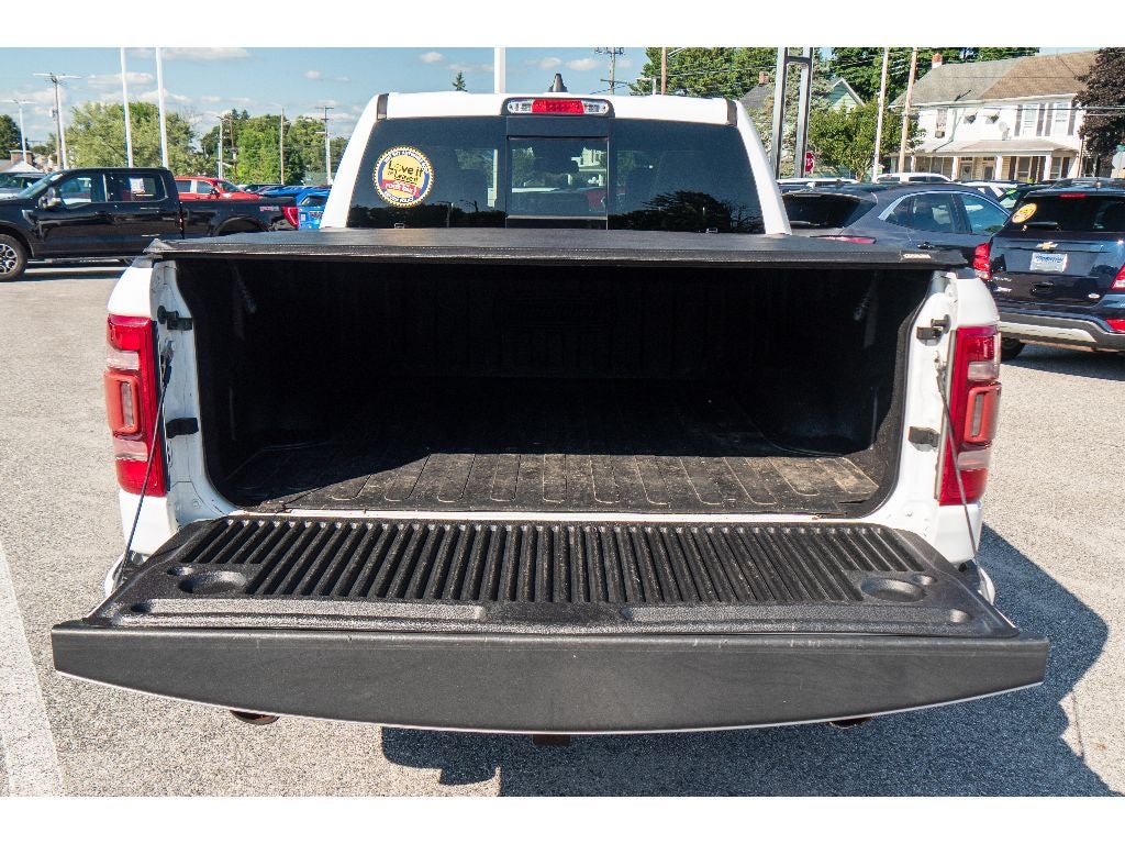 2020 RAM 1500 Laramie Crew Cab 4x4 5'7" Box