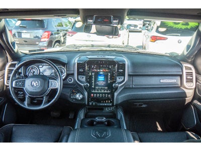 2020 RAM 1500 Laramie Crew Cab 4x4 5'7" Box