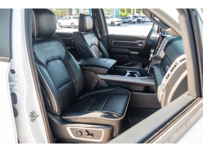 2020 RAM 1500 Laramie Crew Cab 4x4 5'7" Box