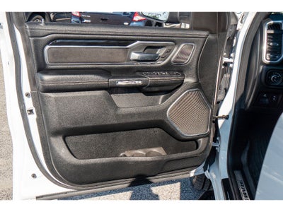 2020 RAM 1500 Laramie Crew Cab 4x4 5'7" Box
